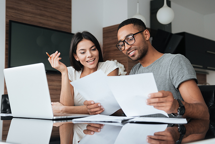 Love and Money: Managing Finances as a Couple