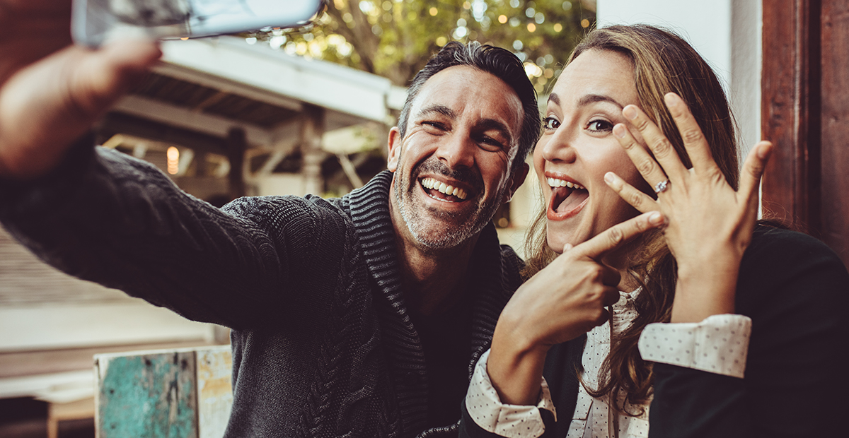 How to Build a Wedding Budget and Save for the Big Day